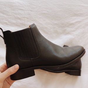Madewell Ainsley Chelsea boots